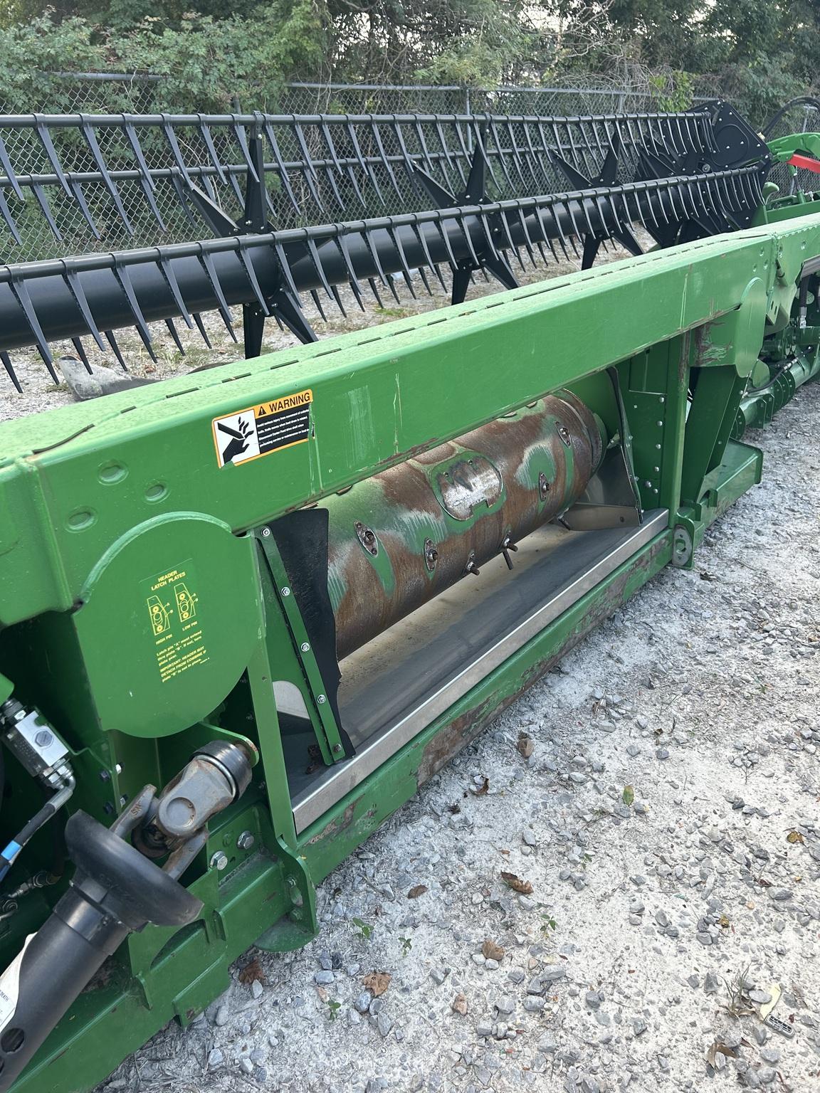 2017 John Deere 635FD