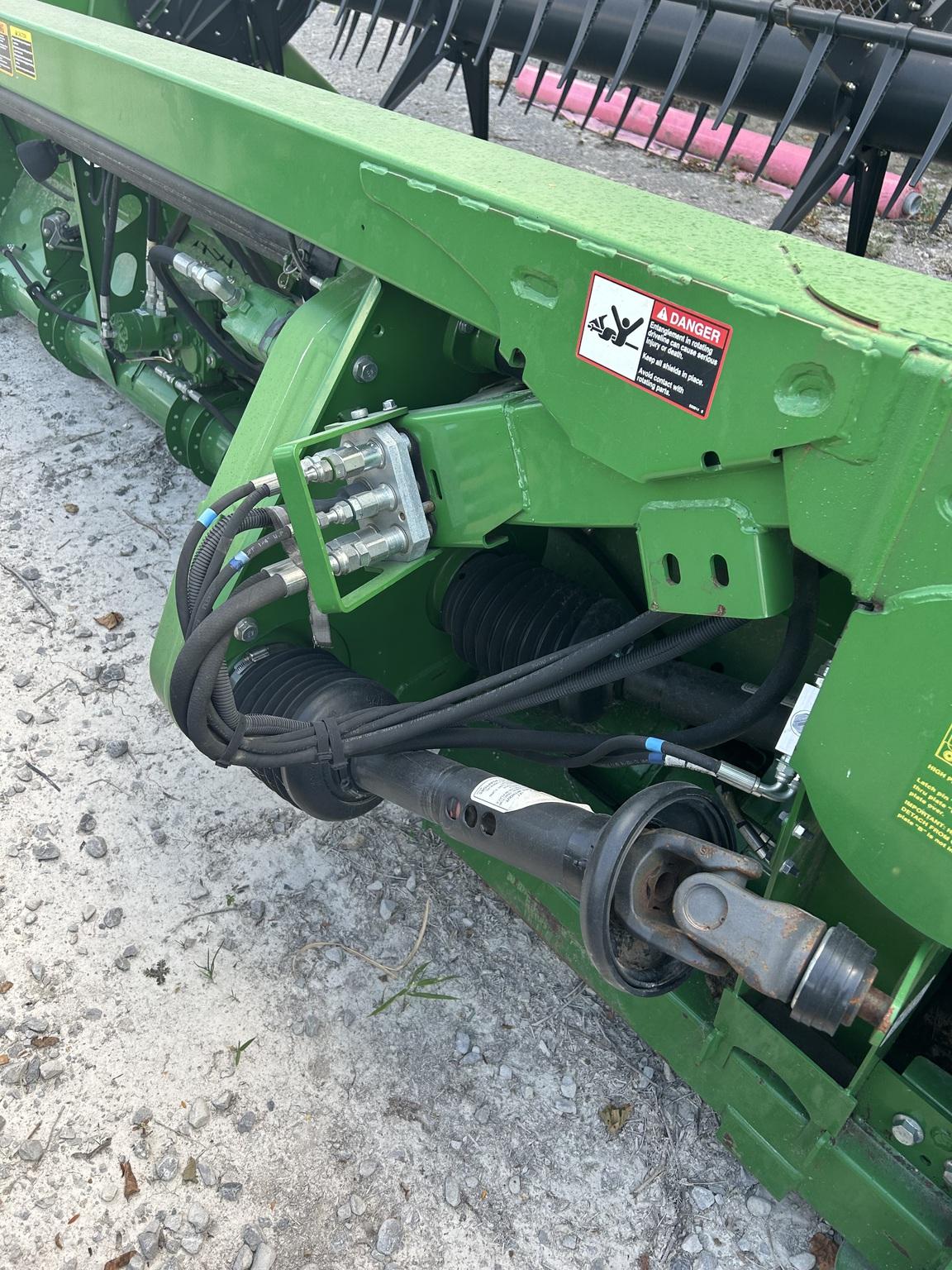 2017 John Deere 635FD