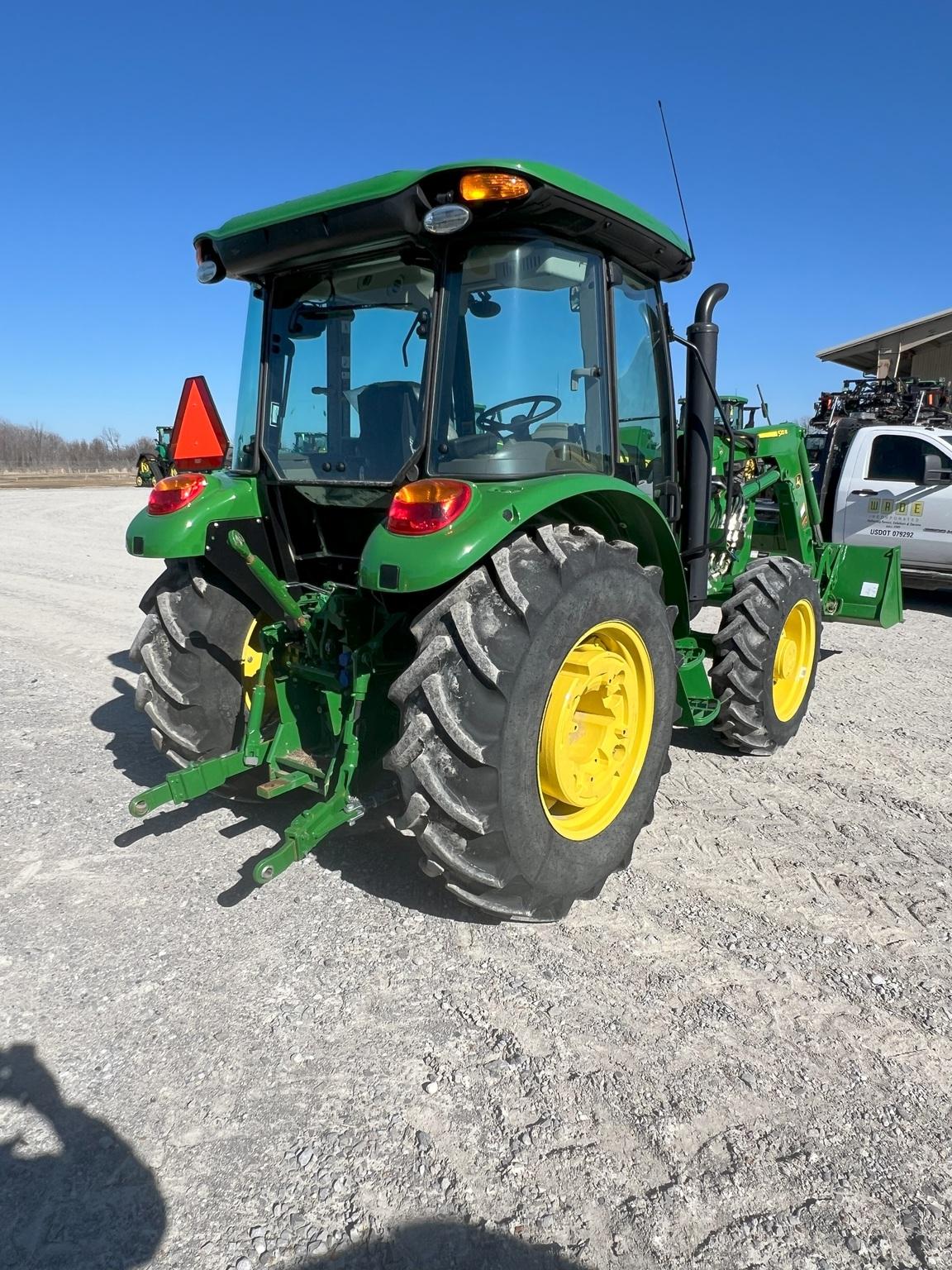 2024 John Deere 5075E Image