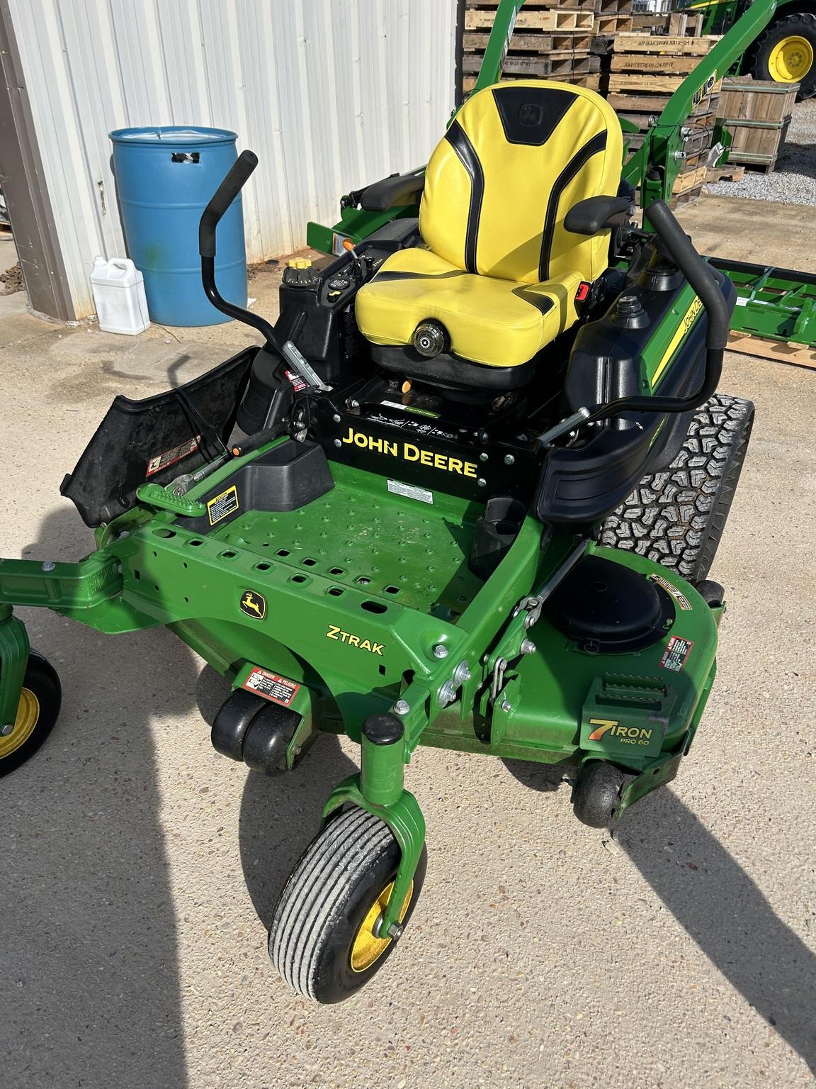 2019 John Deere Z950M Image