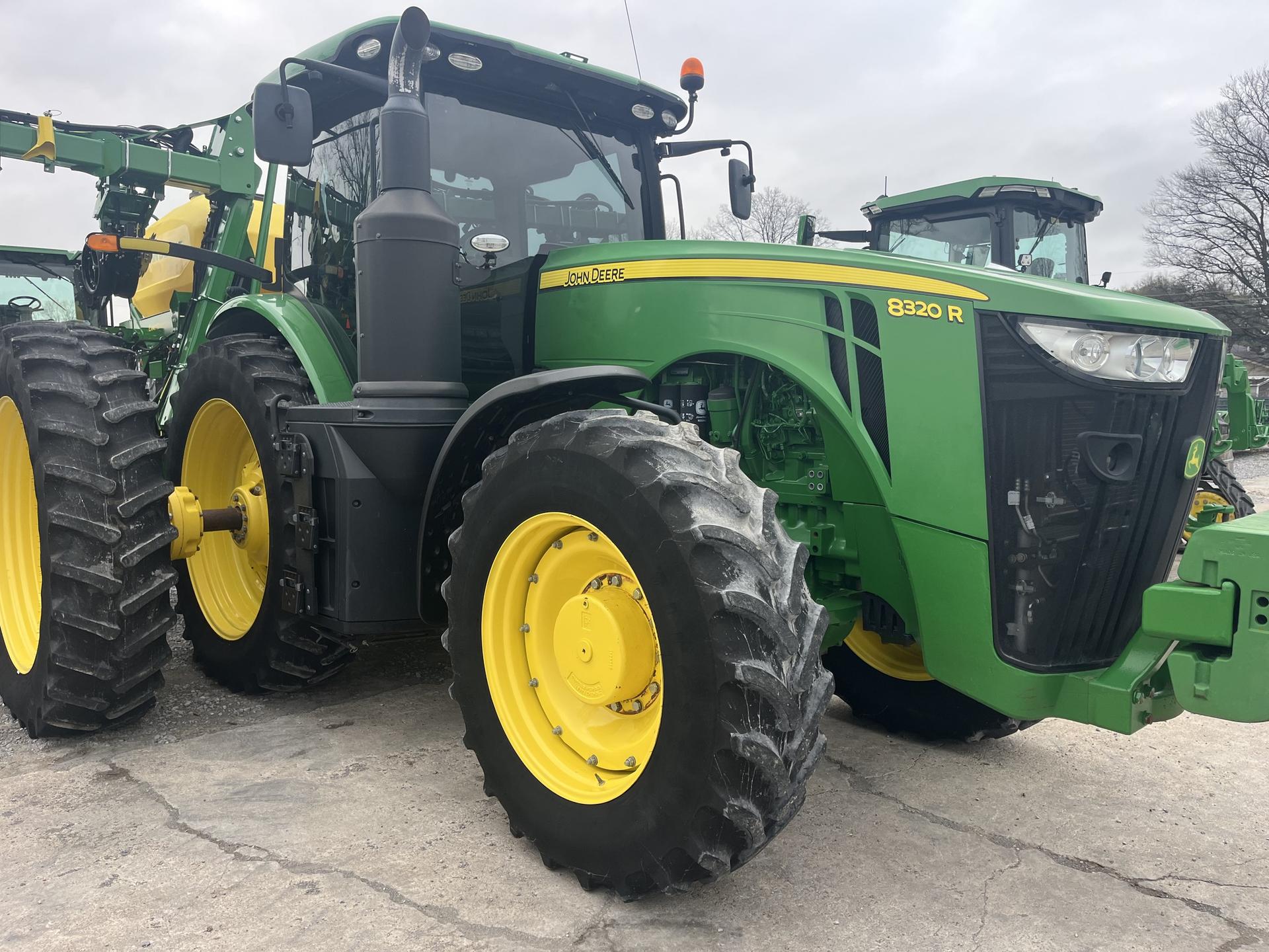 2019 John Deere 8320R Image