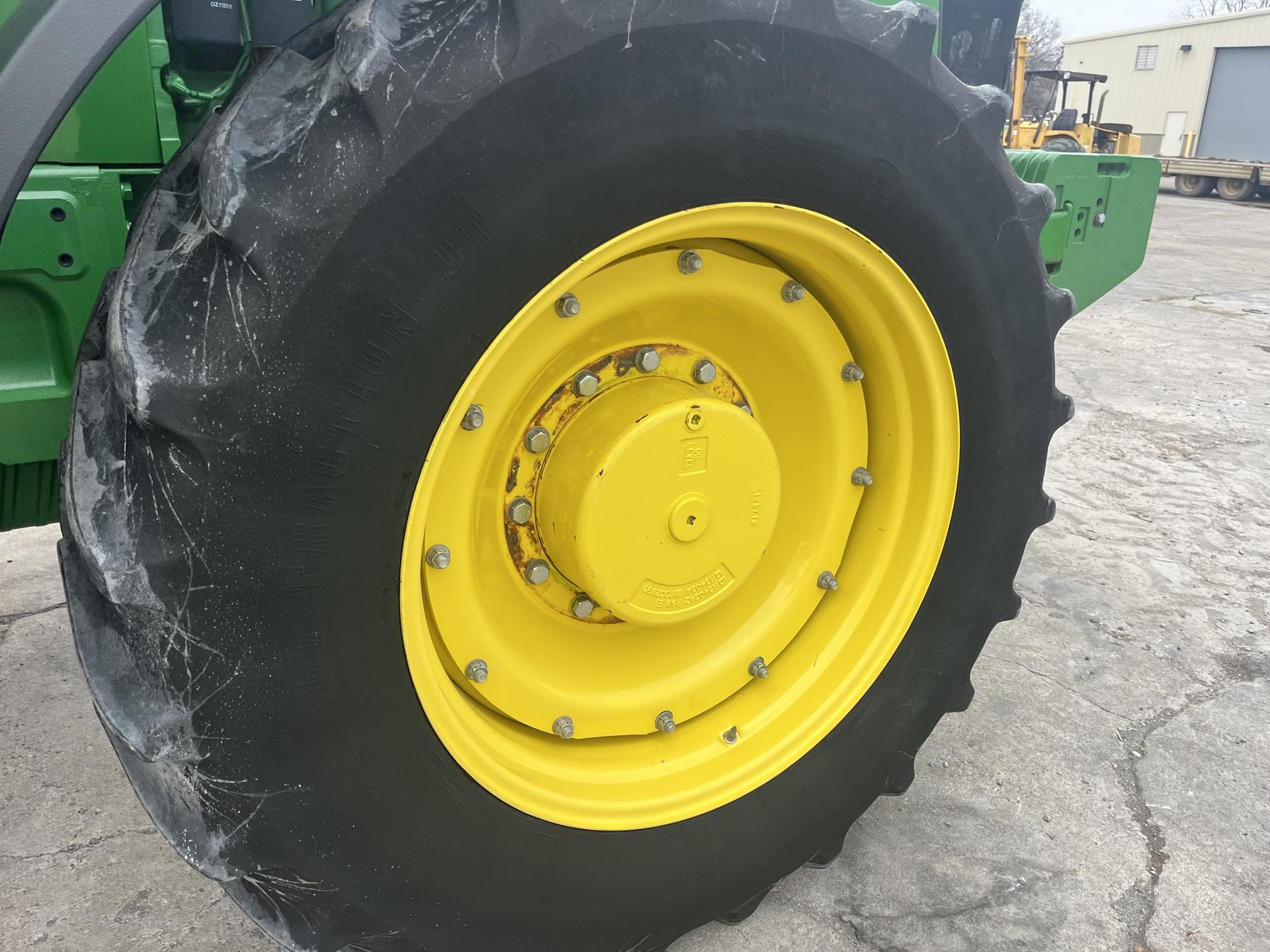 2019 John Deere 8320R Image