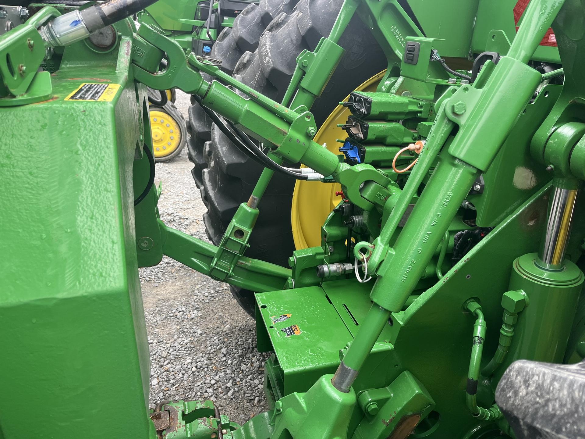 2019 John Deere 8320R Image