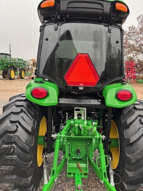 2023 John Deere 4052R