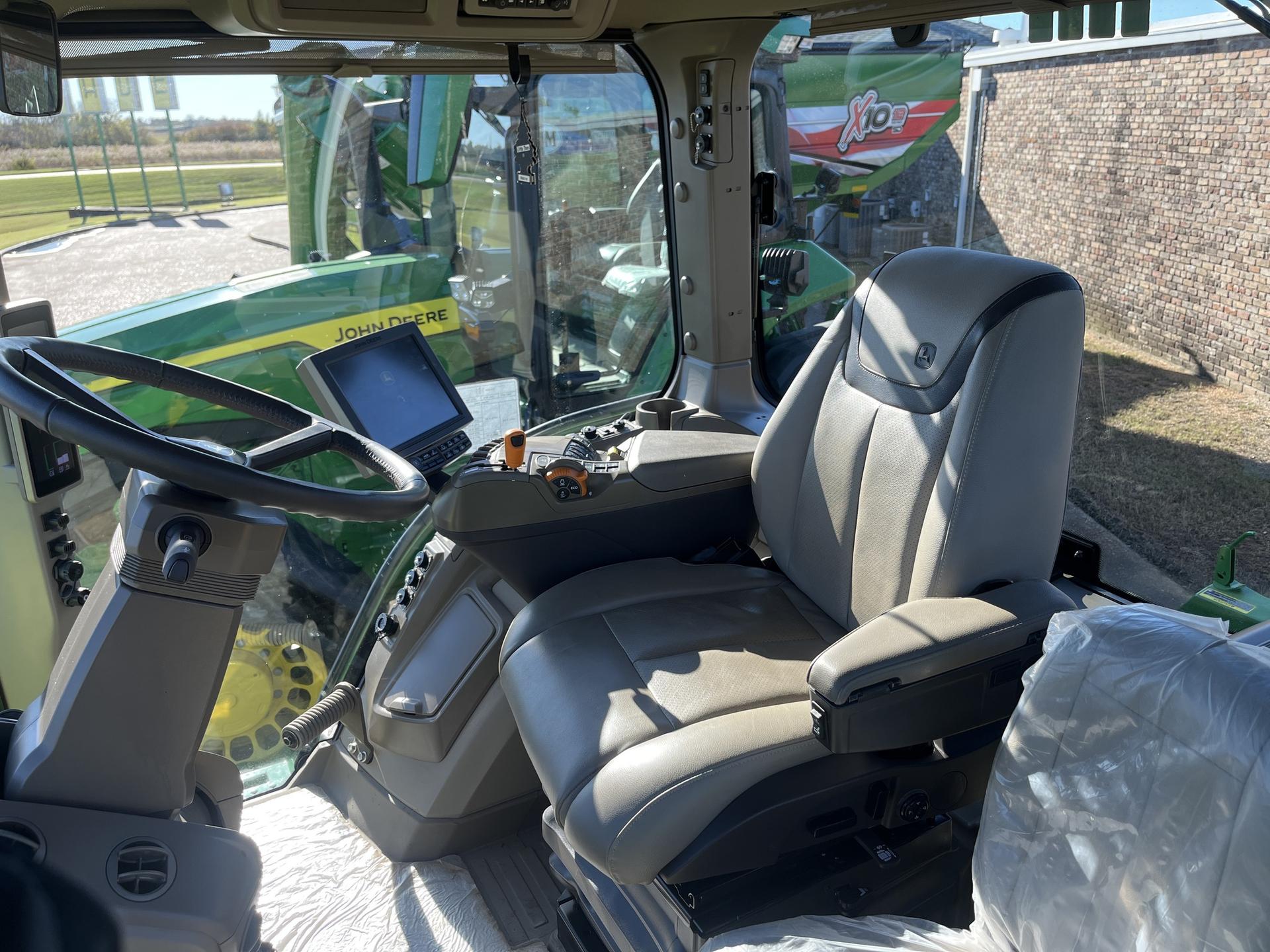 2023 John Deere 8RX 340