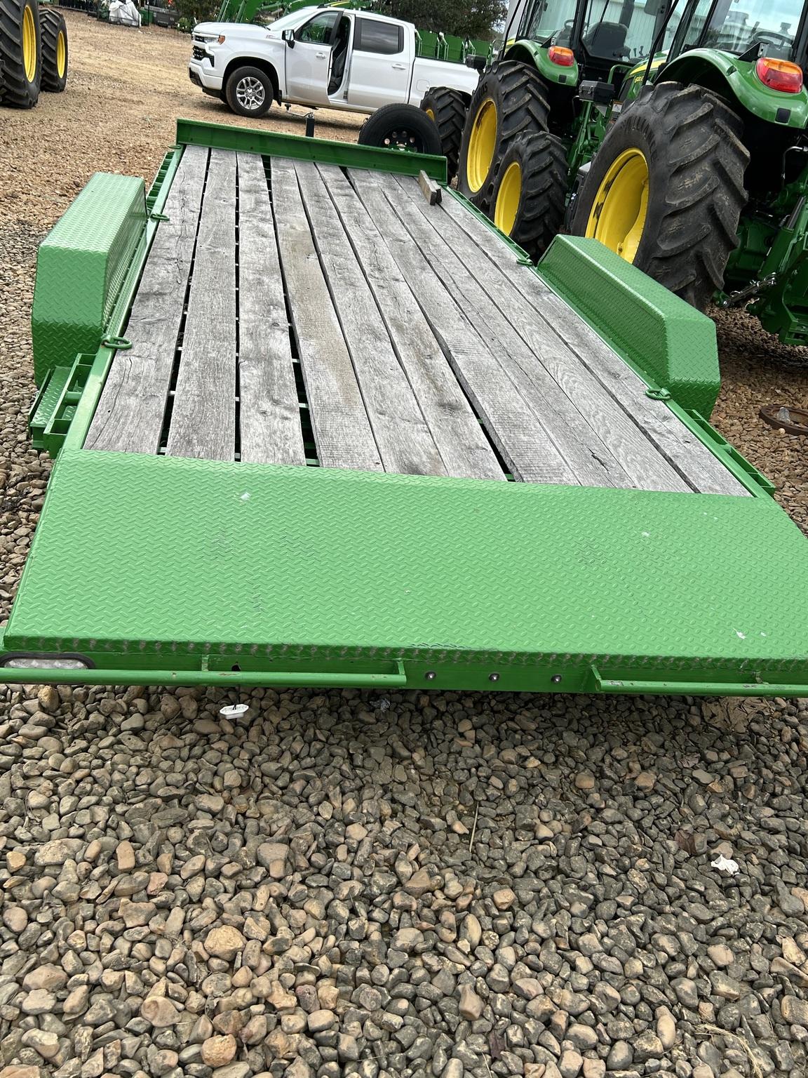 2022 John Deere 20ft Equip Trailer