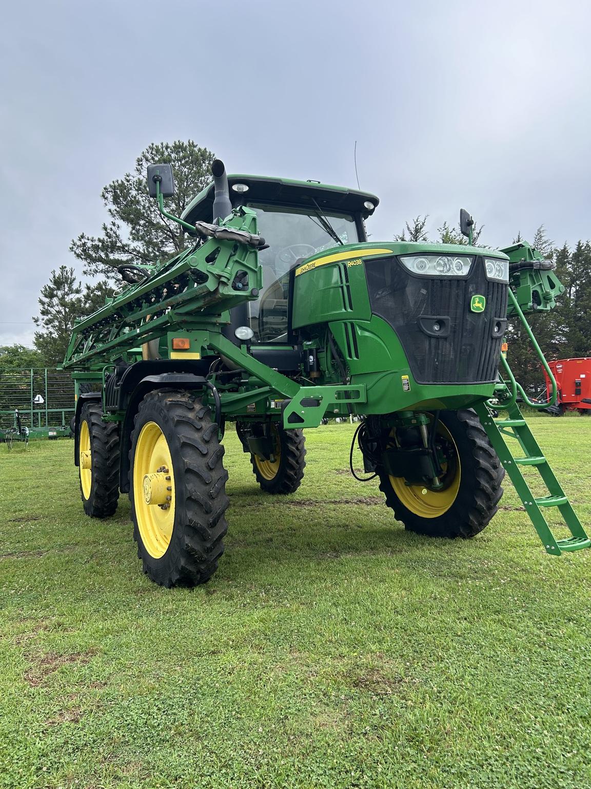 2015 John Deere R4038