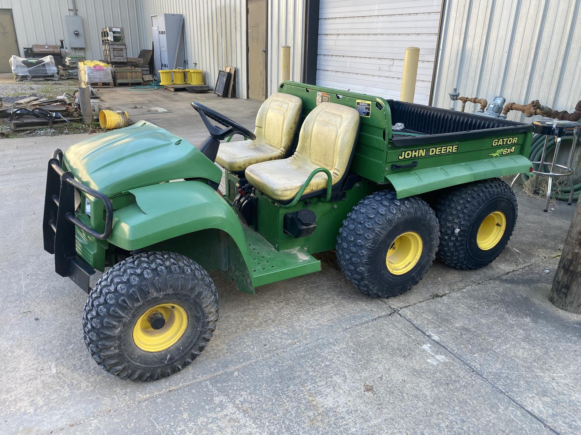 2009 John Deere 6X4 Image