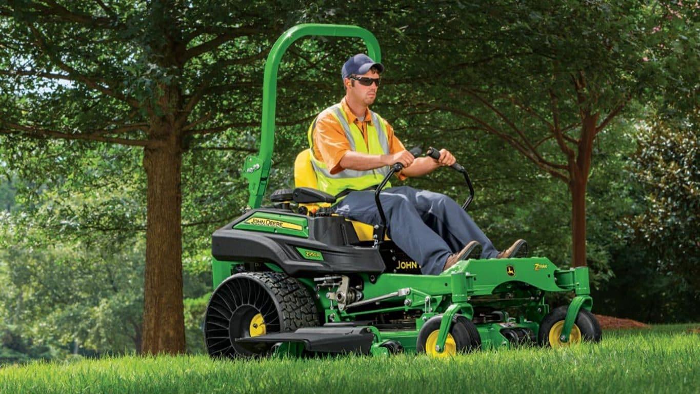 Z950R ZTrak™ Zero-Turn Mower