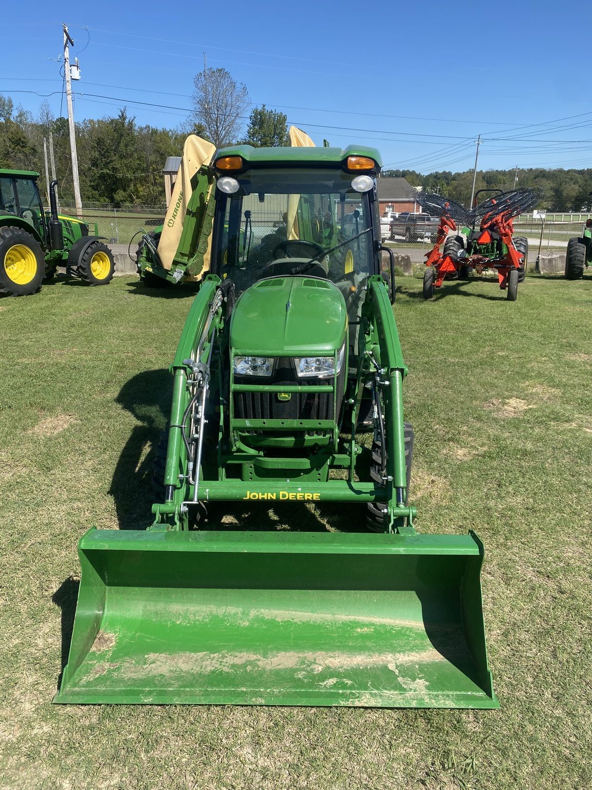 2022 John Deere 3033R