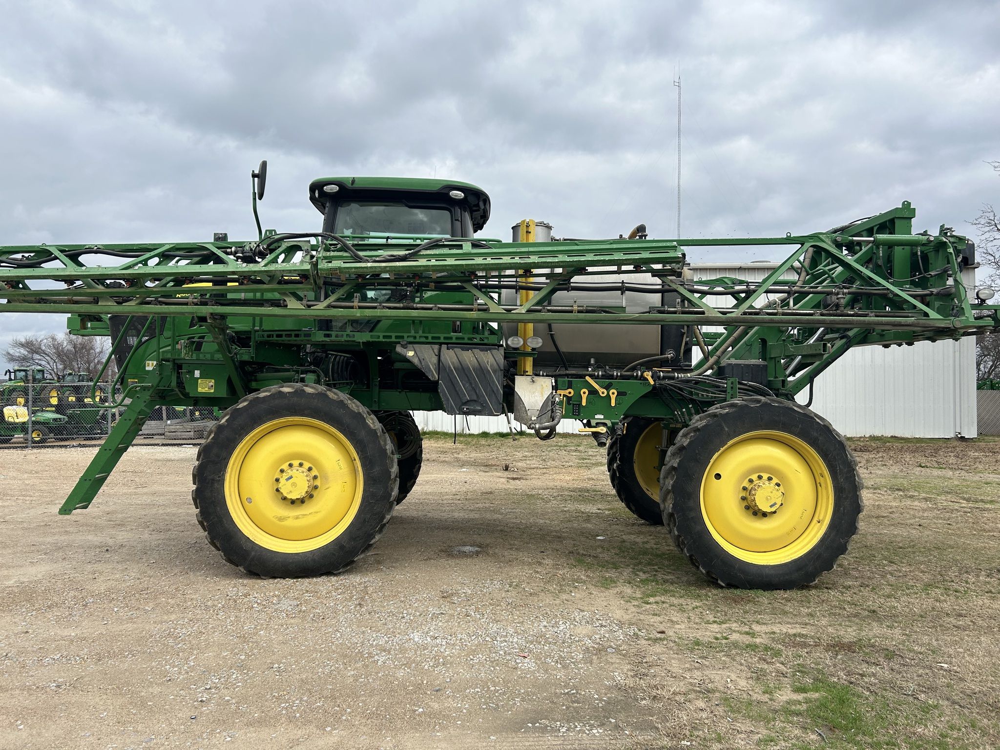 2021 John Deere R4038 Image