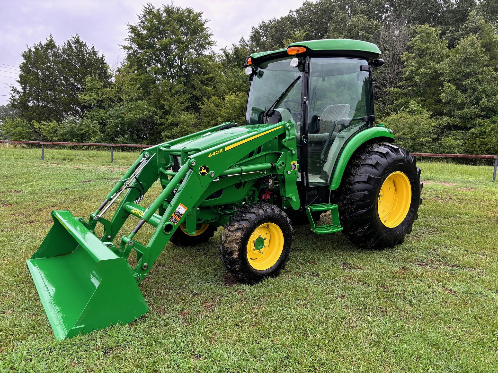 2019 John Deere 4066R