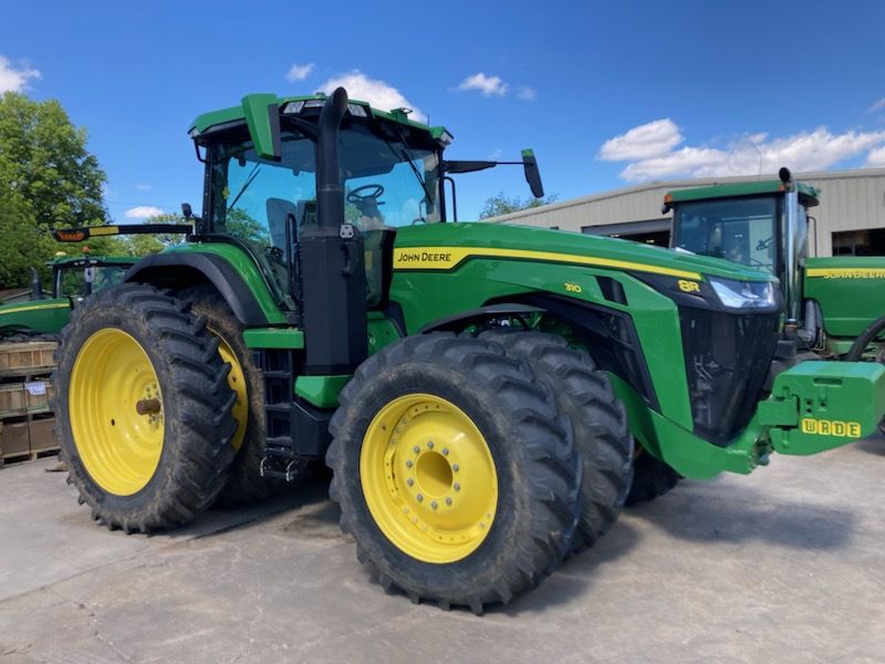 2022 John Deere 8R 310