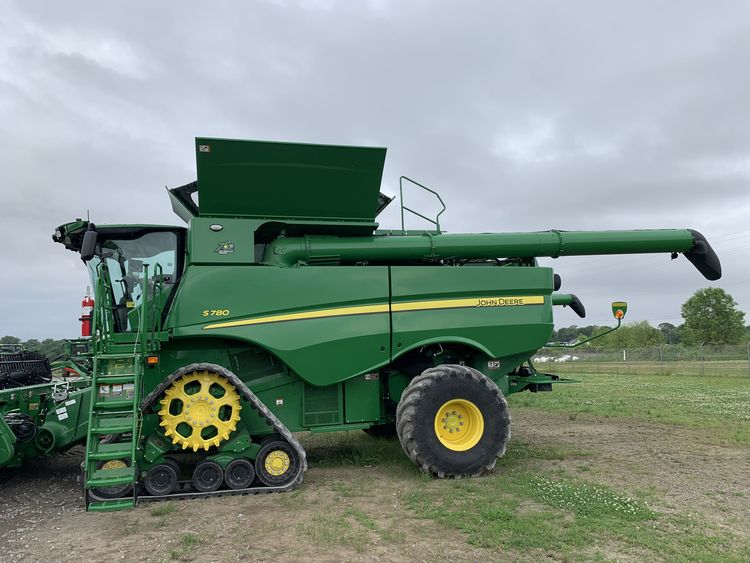 2022 John Deere S780