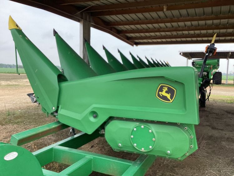 2022 John Deere C12R