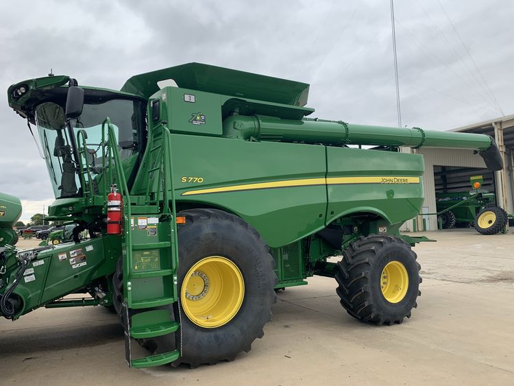 2022 John Deere S770