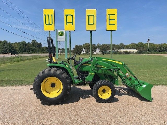 2014 John Deere 4105 Image