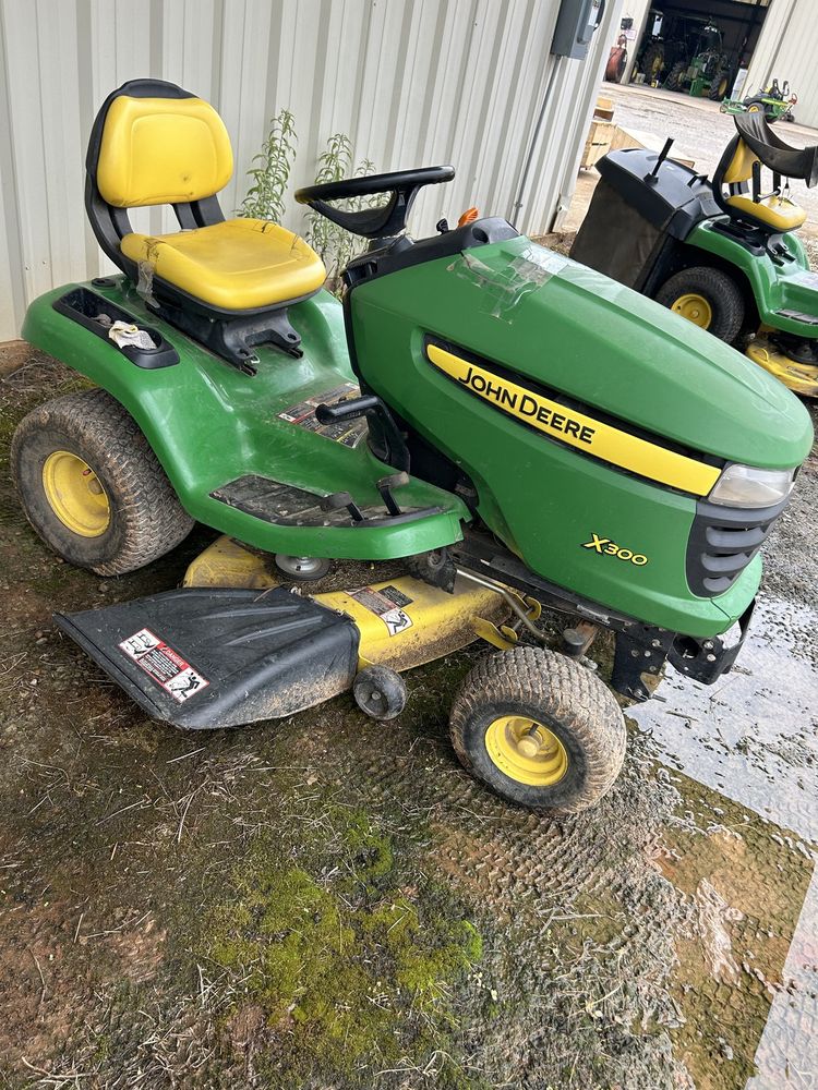 2010 John Deere X300