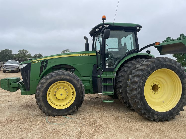 2011 John Deere 8285R