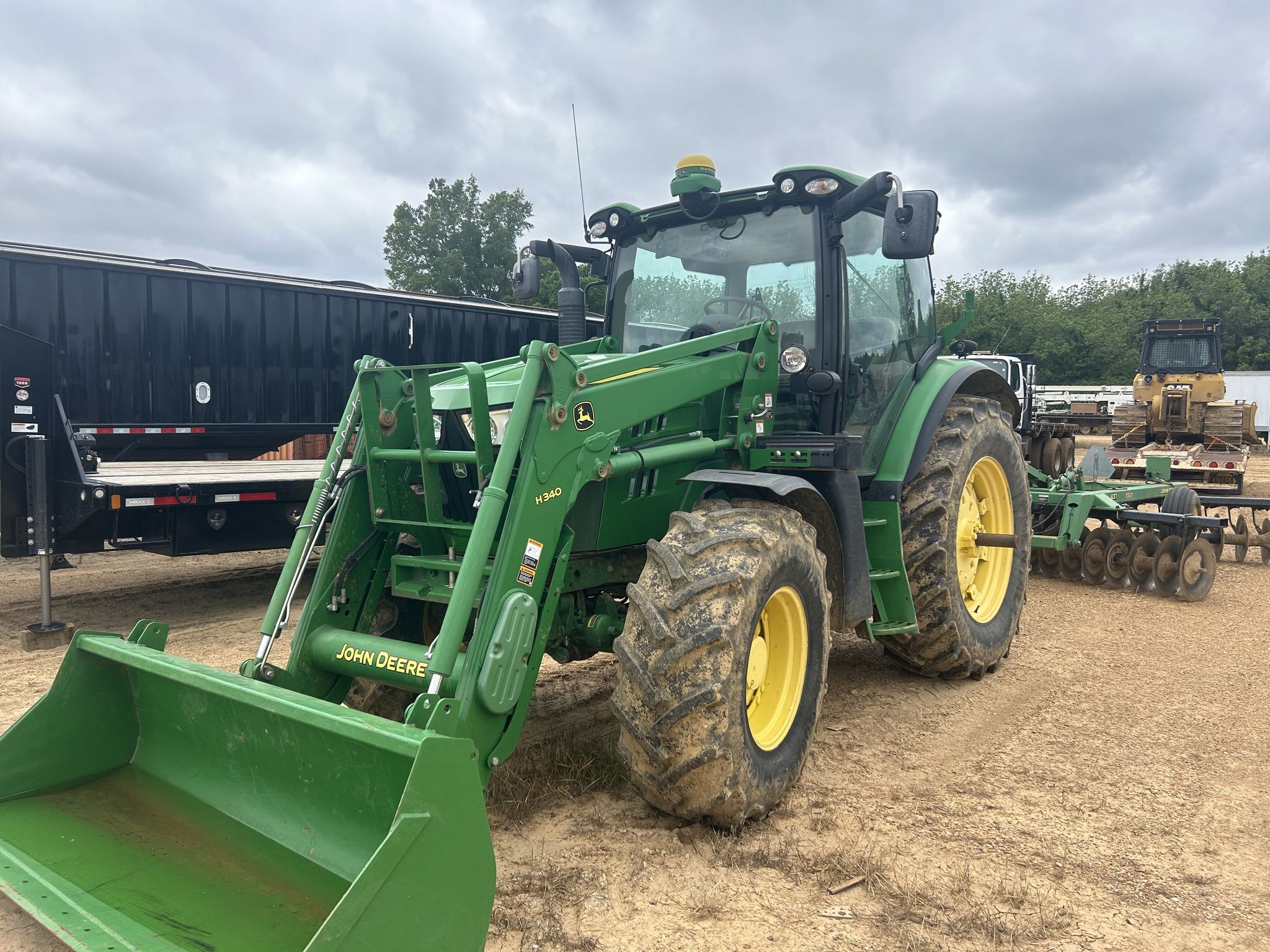 2012 John Deere 6125R