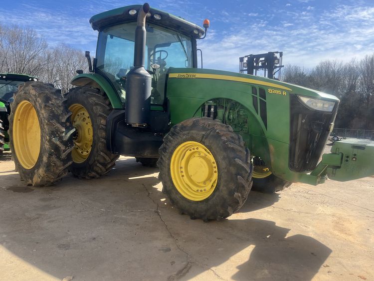 2012 John Deere 8285R Image