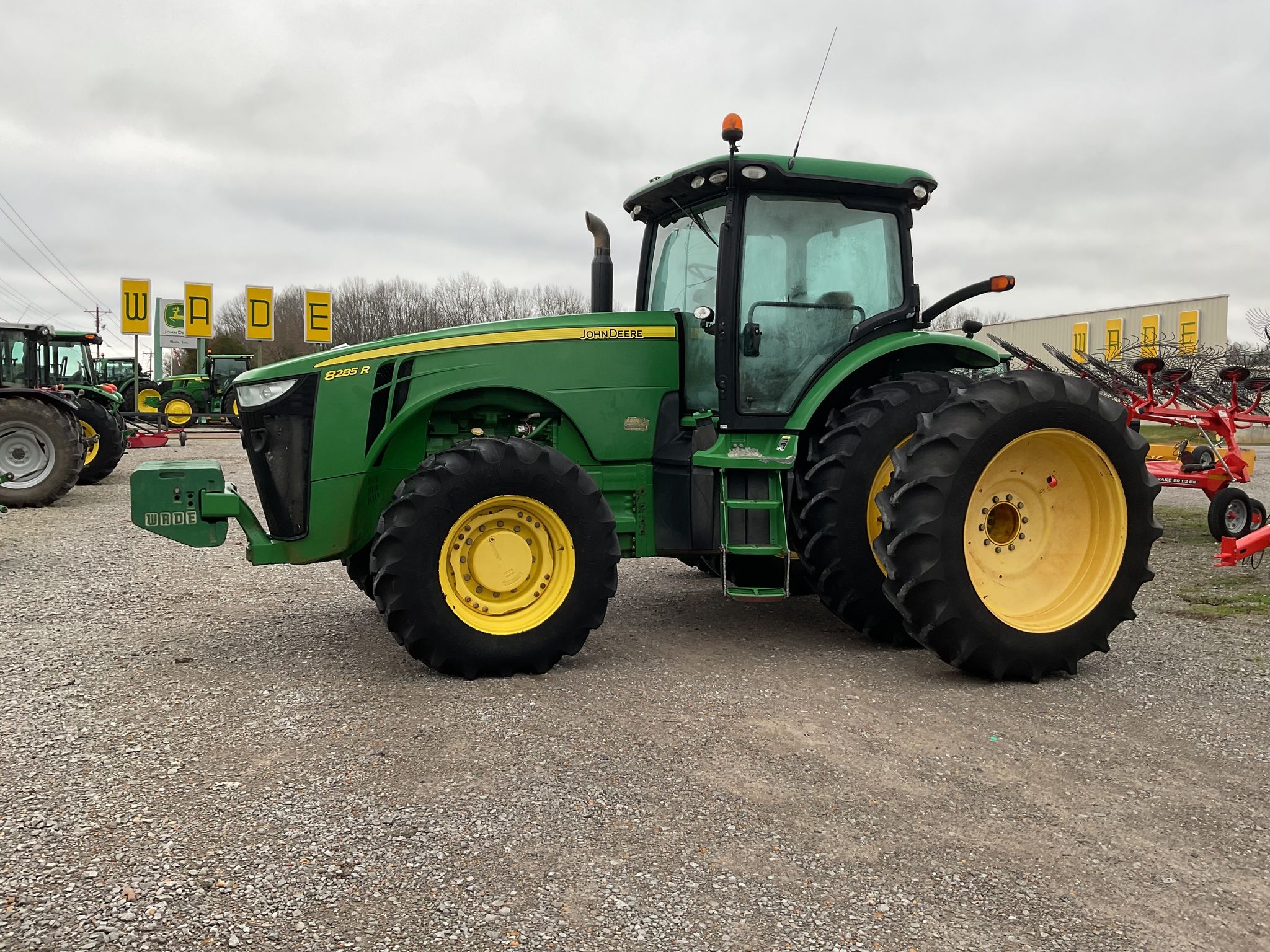 2012 John Deere 8285R Image