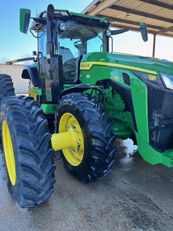 2024 John Deere 8R 310 Image