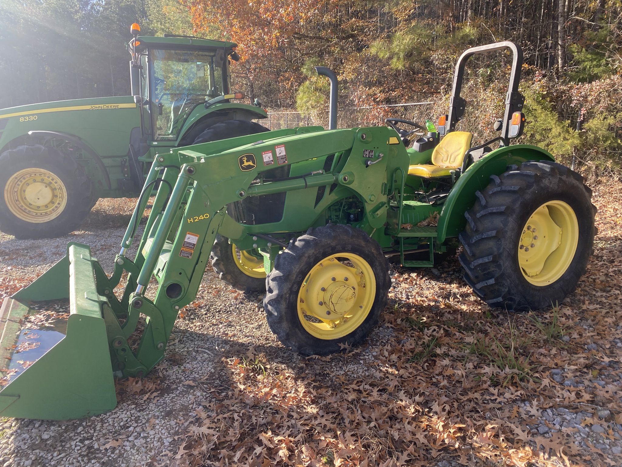 2015 John Deere 5065E Image